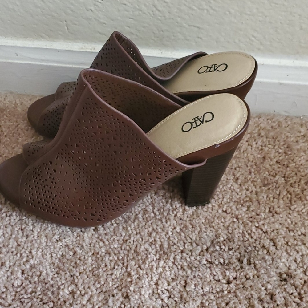 Shoes - Picture 2 of 2